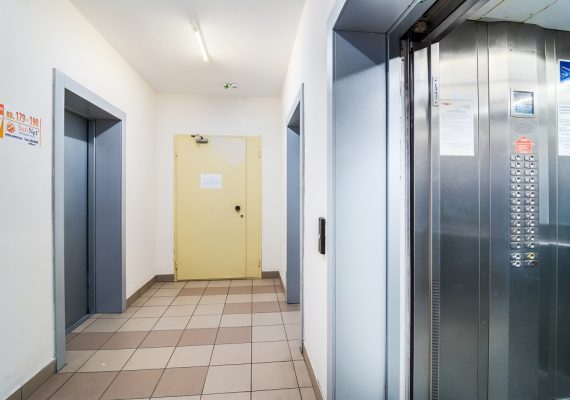 1-к квартира на добу у Києві Богатирська 6а, 17 поверх