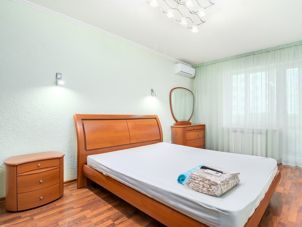 4-к.квартира подобово у Києві, вул. Левка Лук`яненко 13-а (Маршала Тимошенко)