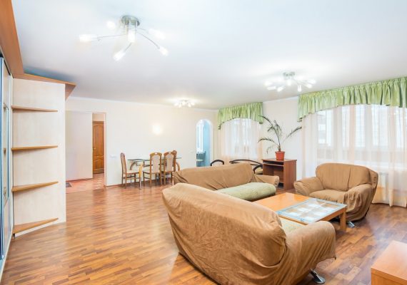 4-к.квартира подобово у Києві, вул. Левка Лук`яненко 13-а (Маршала Тимошенко)