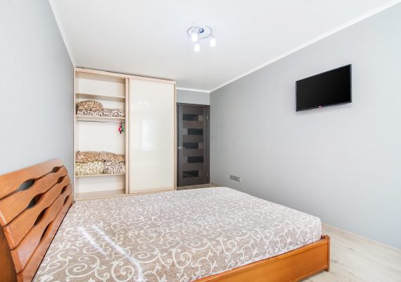 2-к. квартира на добу в Києві. вул. Зої Гайдай 9а 2-к. квартира на добу в Києві. вул. Зої Гайдай 9а