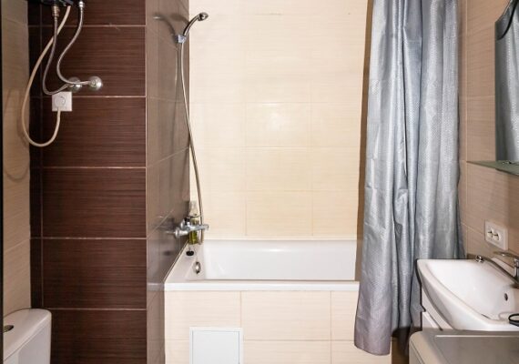 2-к. квартира на добу в Києві, вул. Богатирська 6а, 15 поверх