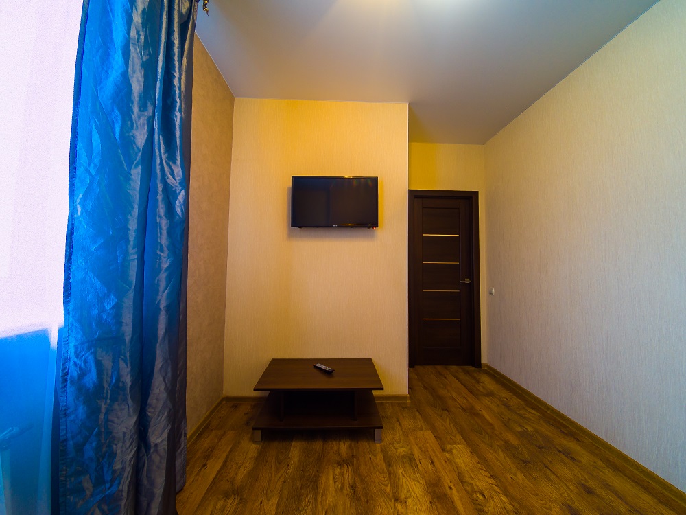 2-к. квартира на добу у Києві. вул. Калнишевского, 7, 2 секція