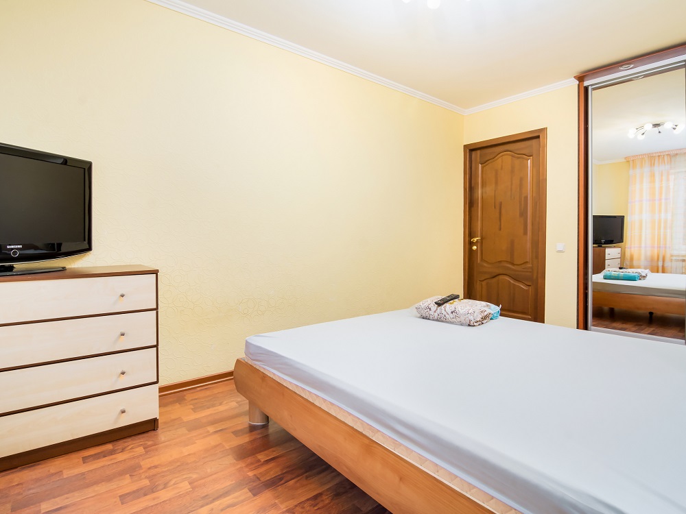 4-к.квартира подобово у Києві, вул. Левка Лук`яненко 13-а (Маршала Тимошенко)