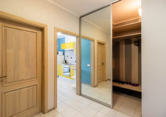 1-к квартира на добу у Києві, вул. Богатирська 6а, 3 поверх