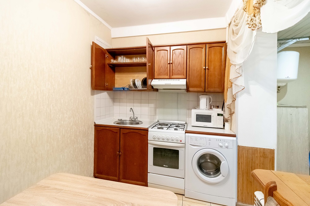 1-к.квартира подобово в Києві, пр-т Володимира Івасюка 19а (Героів Сталінграду)