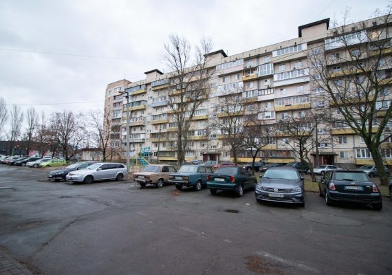 1-к.квартира подобово в Києві, пр-т Володимира Івасюка 19а (Героів Сталінграду)