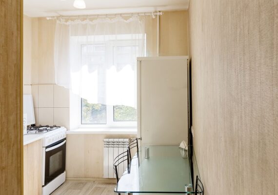 2-к. квартира на добу в Києві. пр-т Володимира Івасюка 17 (Героів Сталінграду)