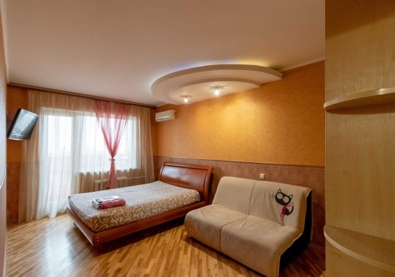 3-к. квартира на добу в Києві. вул. Озерна 8 (для навігації – район Оболонь) 3-к. квартира на добу в Києві. вул. Озерна 8 (для навігації – район Оболонь)