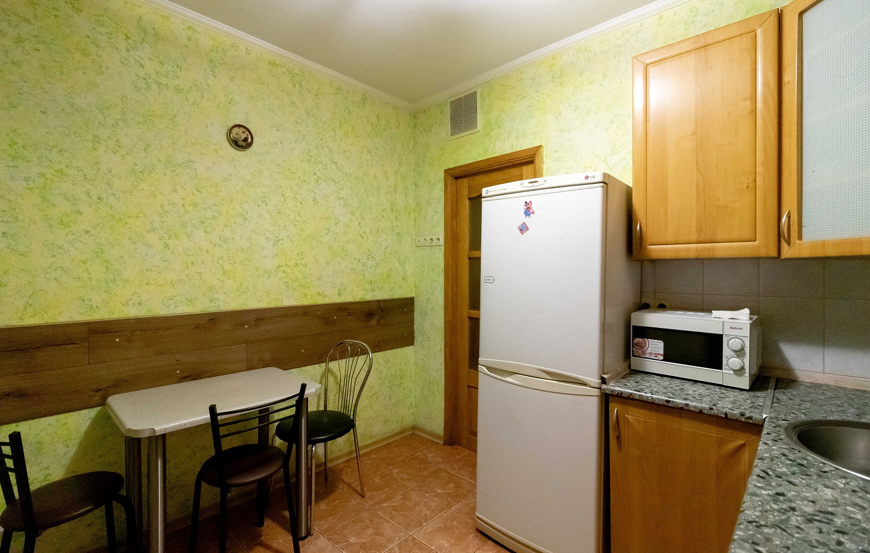 2-к. квартира на добу у Києві. вул. Левка Лук`яненко 3-в (Маршала Тимошенко) 2-к. квартира на добу у Києві. вул. Левка Лук`яненко 3-в (Маршала Тимошенко)