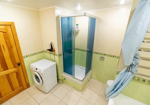 3-к. квартира на добу в Києві. вул. Озерна 8 (для навігації – район Оболонь) 3-к. квартира на добу в Києві. вул. Озерна 8 (для навігації – район Оболонь)