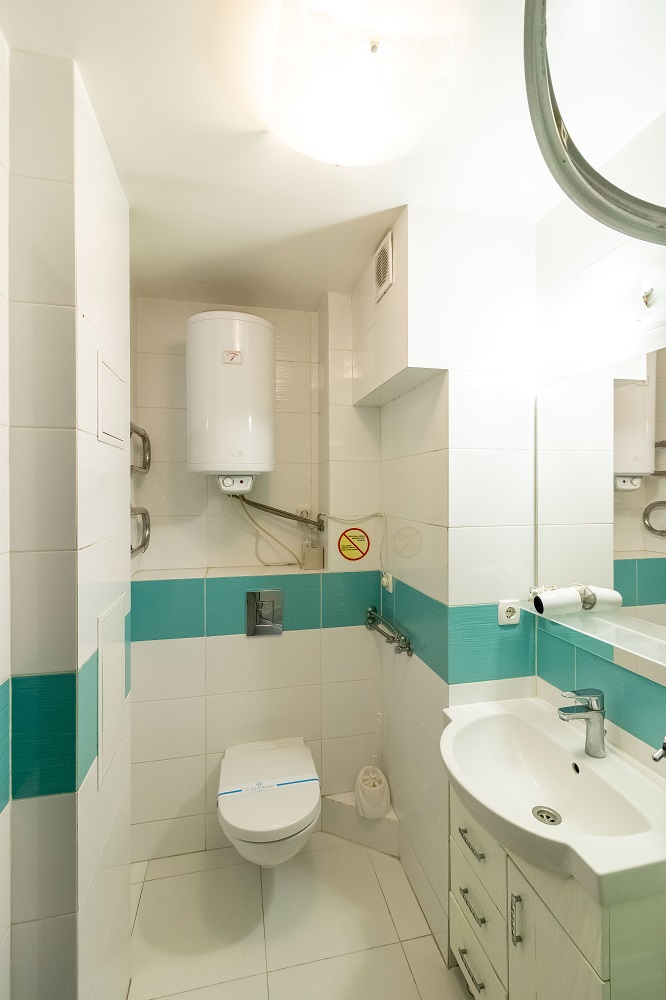 2-к. квартира на добу в Києві. вул. Героїв Дніпра 36-Б