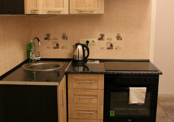 2-к. квартира на добу в Києві, вул. Петра Калнишевського 7, 4 секція