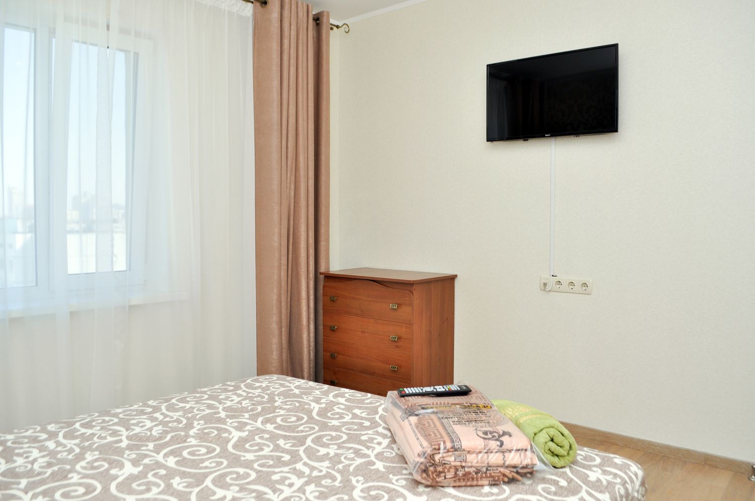 2-к.квартира подобово у Києві, вул. Йорданська 11В