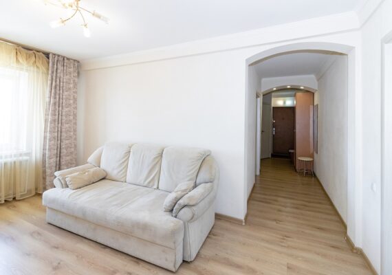 3-к.квартира подобово в Києві, вул. О. Архипенка 8