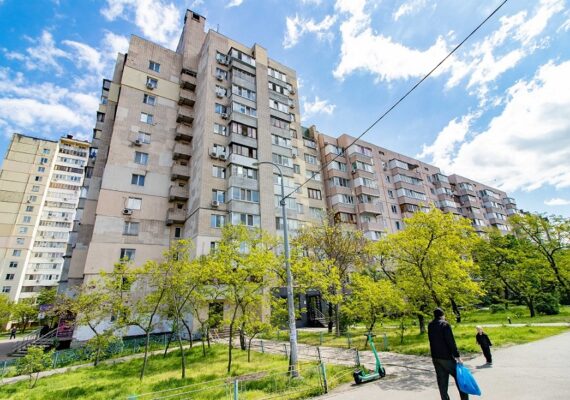 3-к.квартира у Києві подобово. проспект Оболонський 40