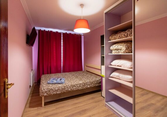 3-к. квартира на добу в Києві, проспект Оболонський 16Е