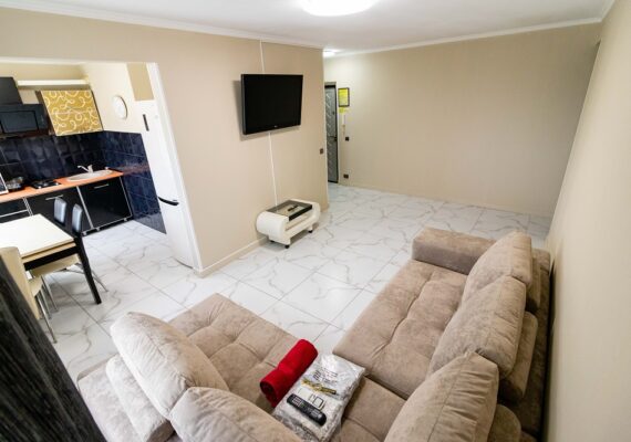 3-к.квартира подобово в Києві, вул. Прирічна 5